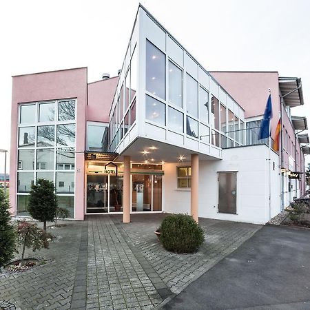 Hotel An Der Waldstrasse Gross-Zimmern ภายนอก รูปภาพ